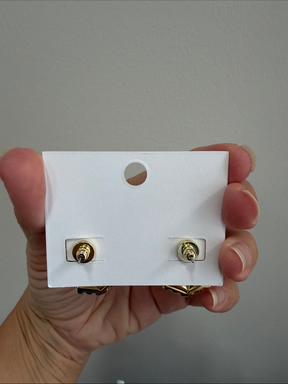 Uncommon James Bisou Earrings - Picture 3 of 4